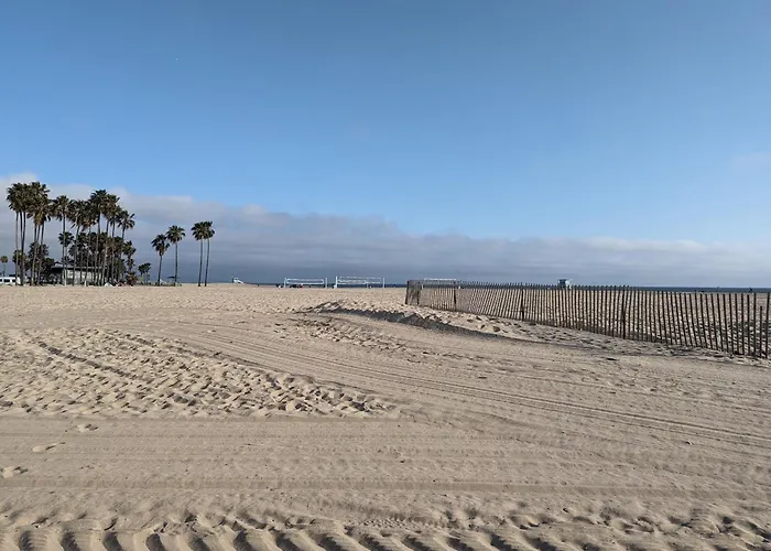 2Bedroom With Den And 2Ba 4 Blocks To Santa Monica Beach