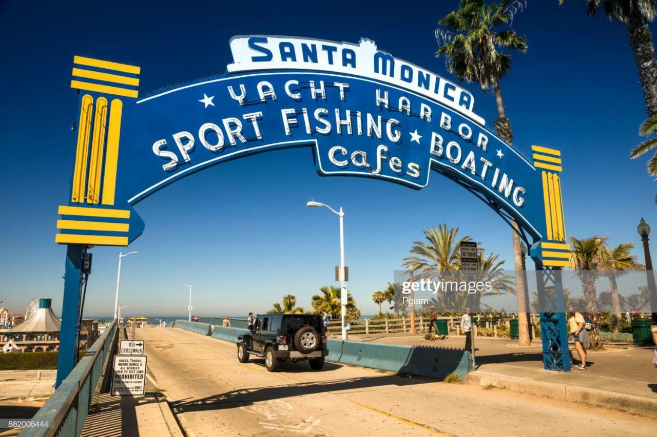 2bedroom With Den And 2ba 4 Blocks To Santa Monica